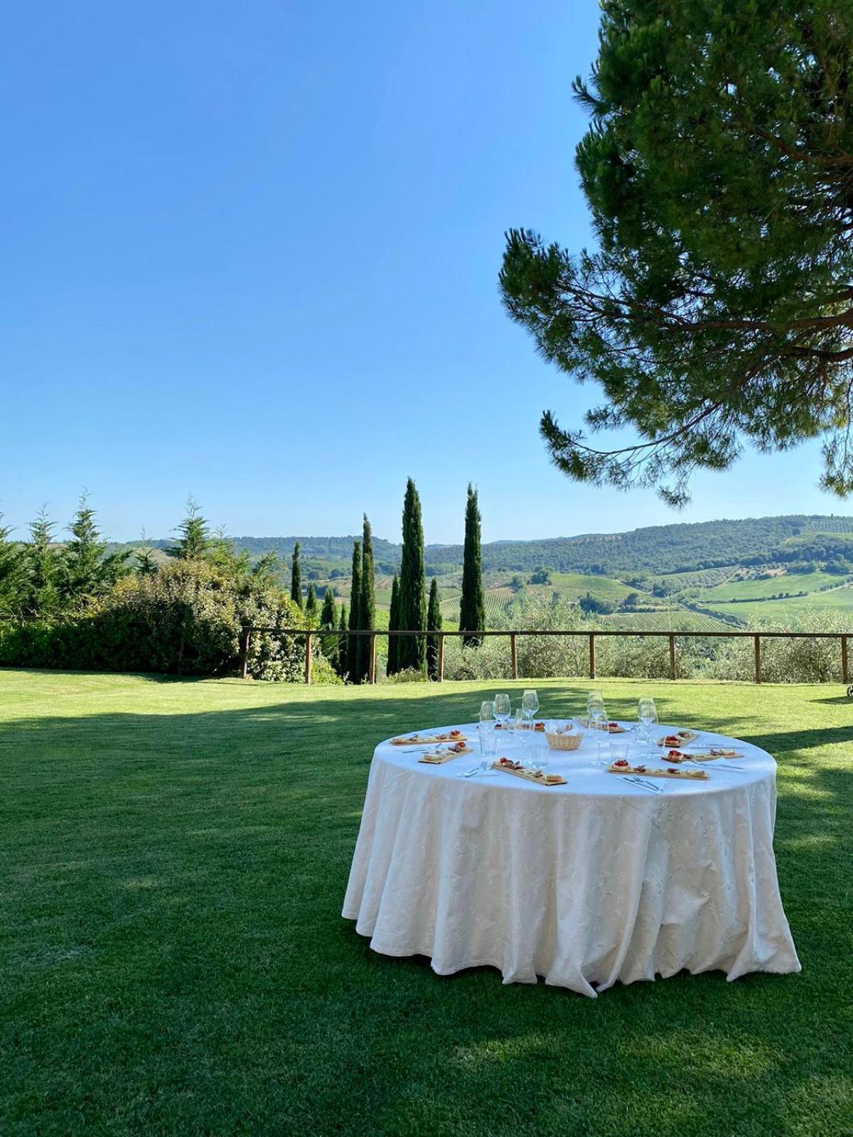 Fattoria Abbazia Monte Oliveto San Gimignano Exterior foto