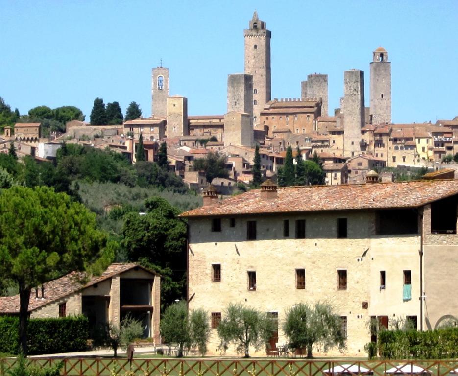 Fattoria Abbazia Monte Oliveto San Gimignano Exterior foto